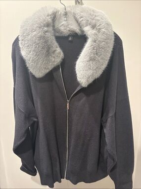 Saks Fifth Avenue Black Zip-Front Sweater with Gray Faux-Fur Collar